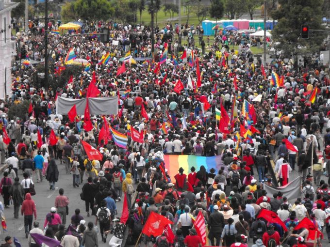 MARCHA-TRABAJADORES-FUT.jpg