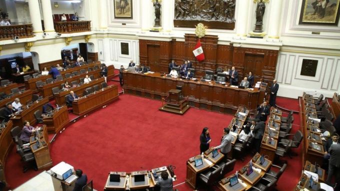 congreso peruano.jpg