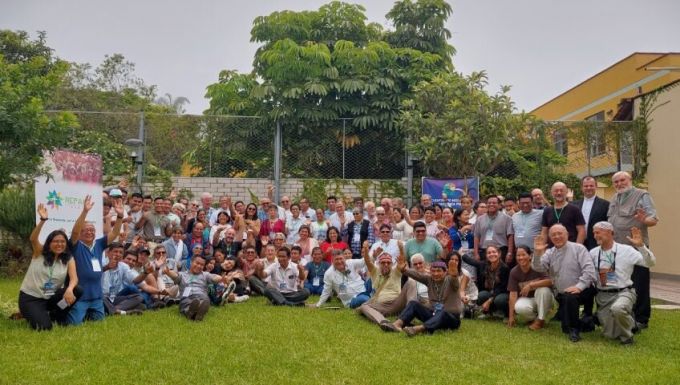 encuentro misionero en Lima.jpg