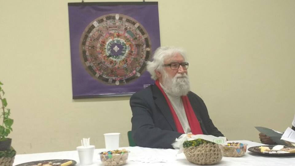 leonardo boff con radio gráfica.jpg