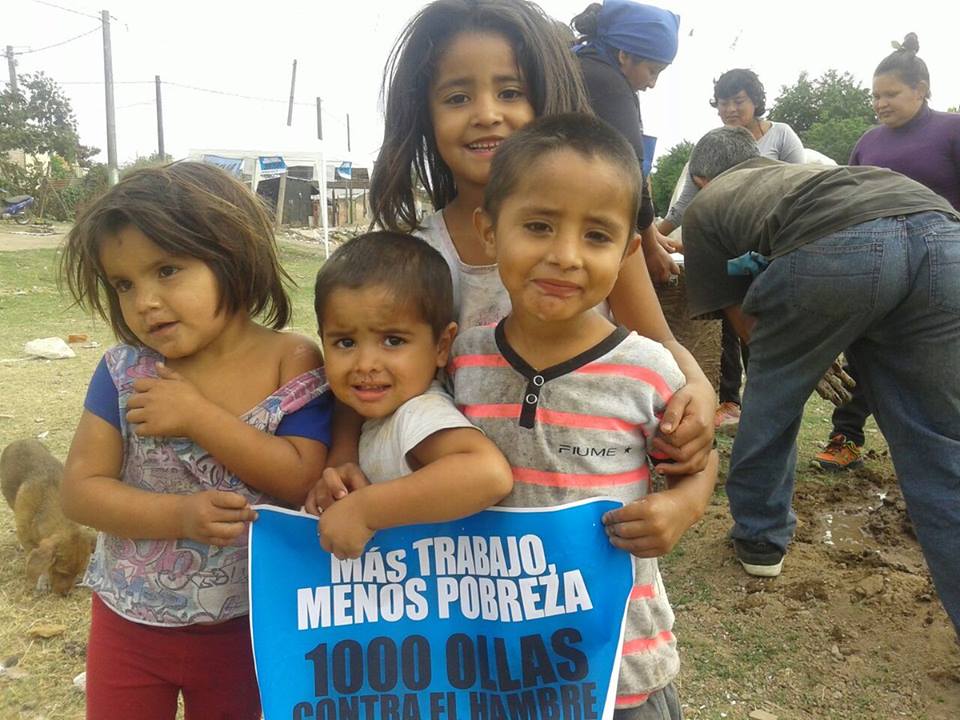 mil ollas populares en argentina 20161005.jpg