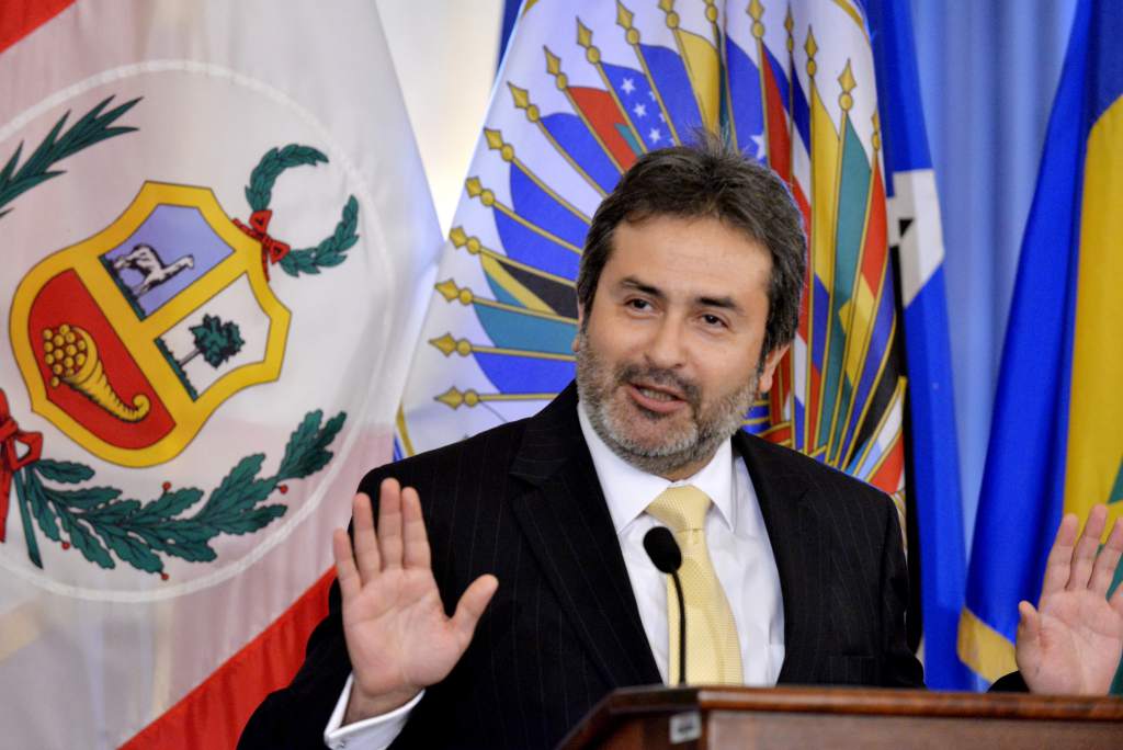 20170419 juan jimenez mayor maccih  honduras.jpg