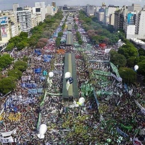 20180222 - marcha contra macri  argentina avenida 9 de julio.JPG