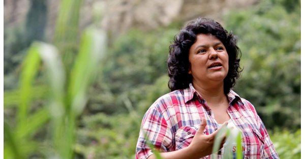 bertacaceres.jpg