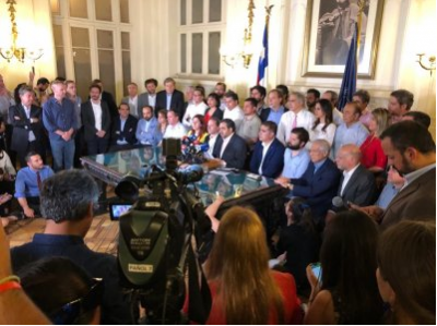 15112019-Chile, partidos acuerdan ir por nueva constitución.png