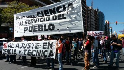 20190410 ajuste en ciencia argentina.jpg
