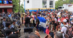 caravana honduras.jpg