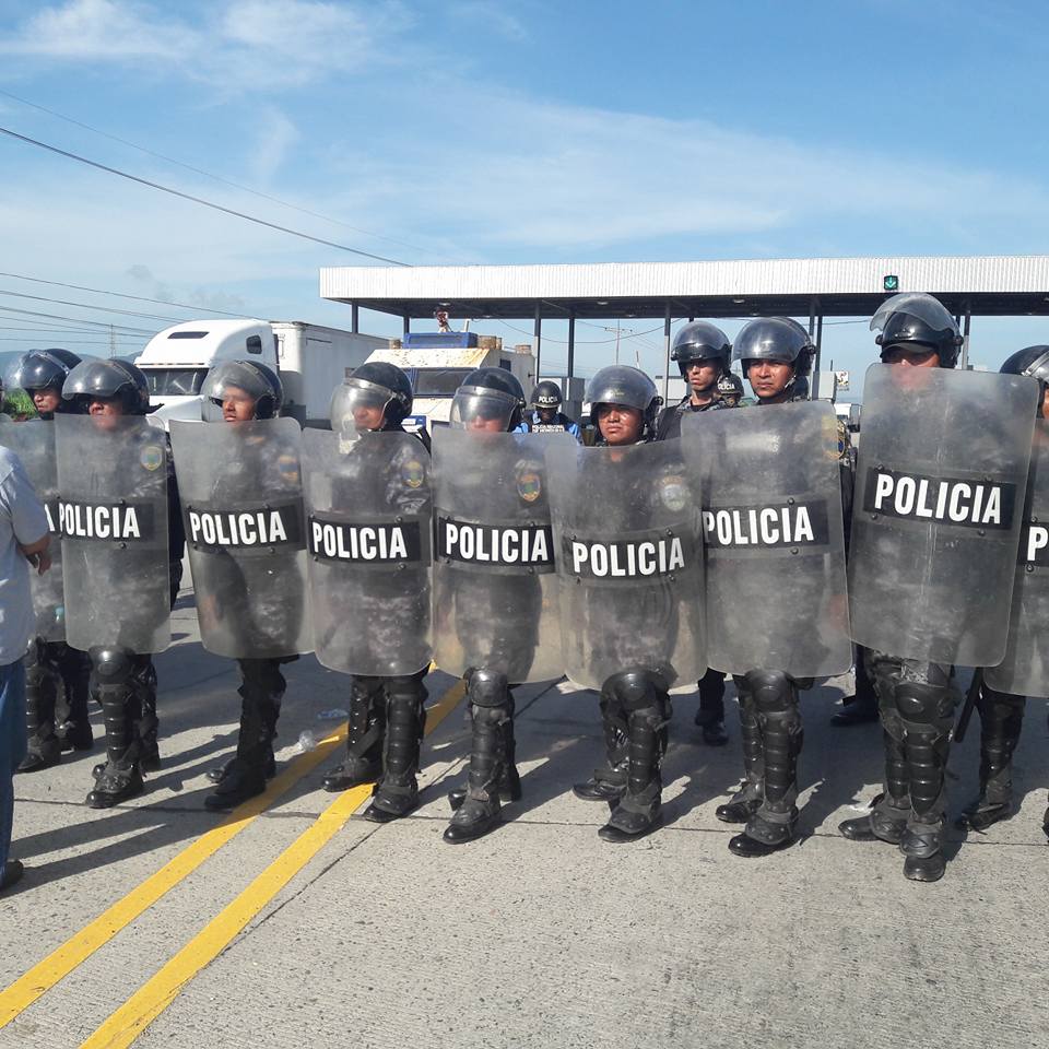 honduras represión 20161004 2.jpg