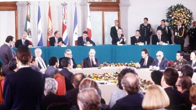 25 años de paz El  Salvador.jpg
