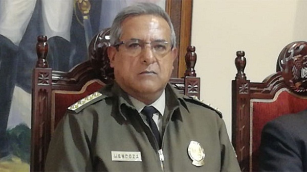 Bolivia comandante_policia.jpg