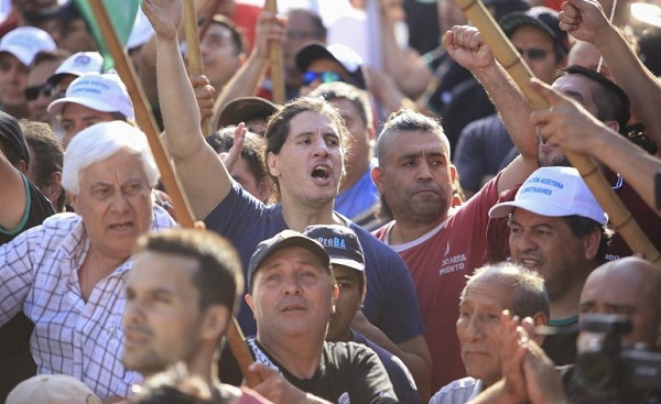 Ecuador - Marcha.jpg