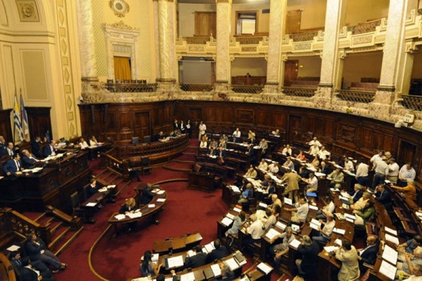 Uruguay parlamento.jpg