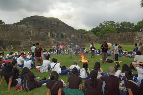 san salvdor indigena.jpg