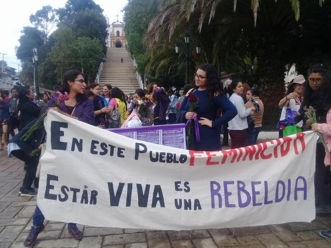 un pueblo magico no es transfeminisida.jpg