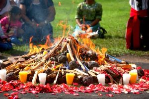 guatemala ceremonia maya.jpg