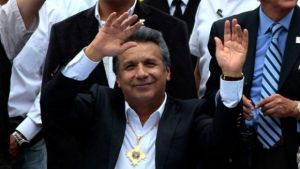 lenin moreno ganando.jpg