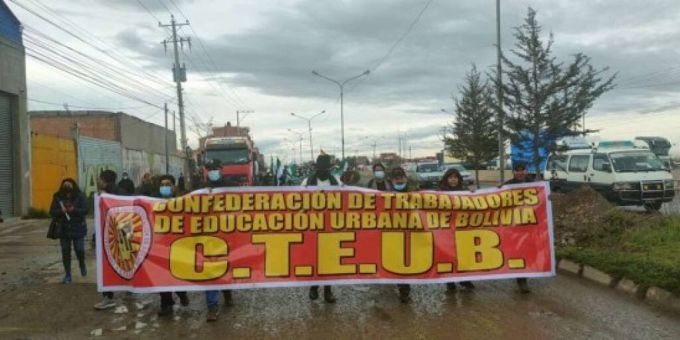 marcha-de-los-maestros-urbanos-de-bolivia-_175533131_1140x520_UN409022_MG172651153.jpg