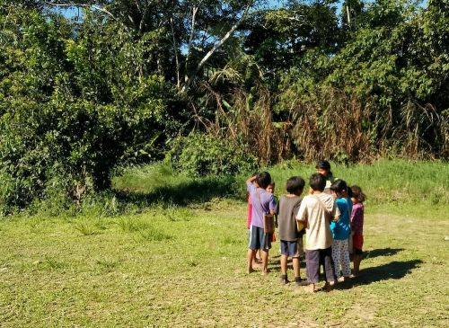 niños selva boliviana.jpg